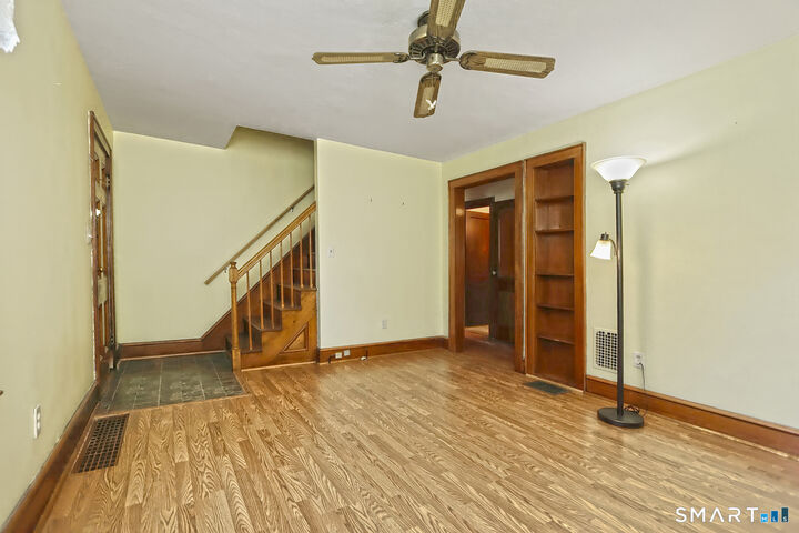 Property Photo:  293 Pleasantview Avenue  CT 06606 