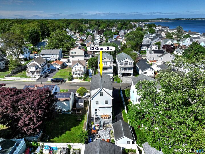 Property Photo:  32 Grant Street  CT 06460 