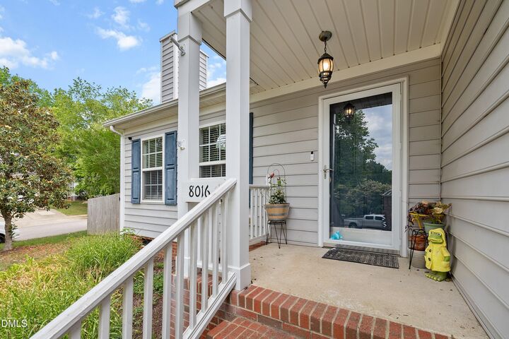 Property Photo: 8016 Criswell Crescent NC 27615