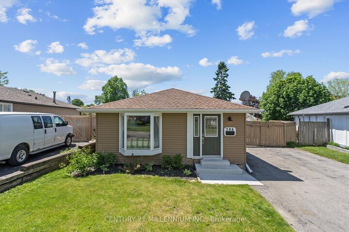 Property Photo: 796 Grandview Drive ON L1H 7W7