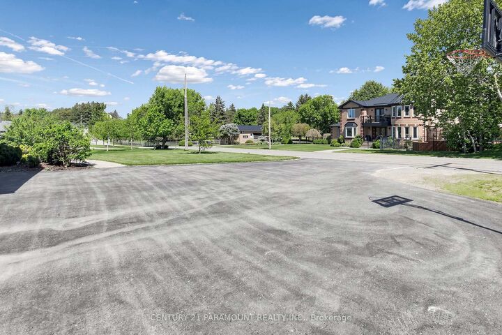 Property Photo:  48 Edmund Street  ON L7K 0K2 