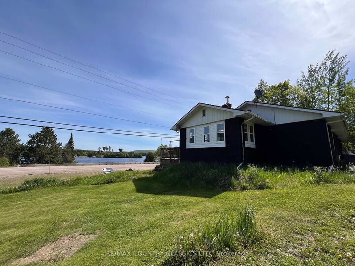 Property Photo: 39132 Combermere Road ON K0J 1L0