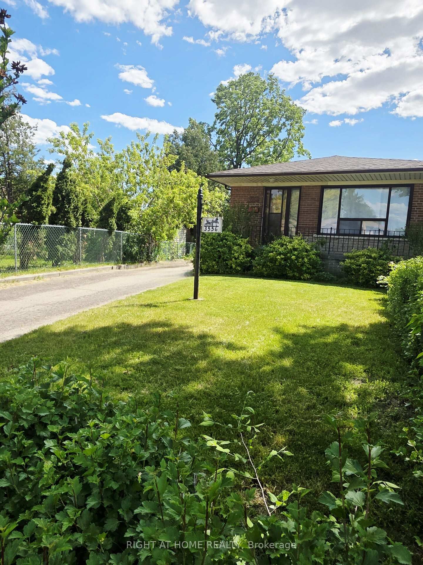 Property Photo: 3556 Monica Drive ON L4T 2E5