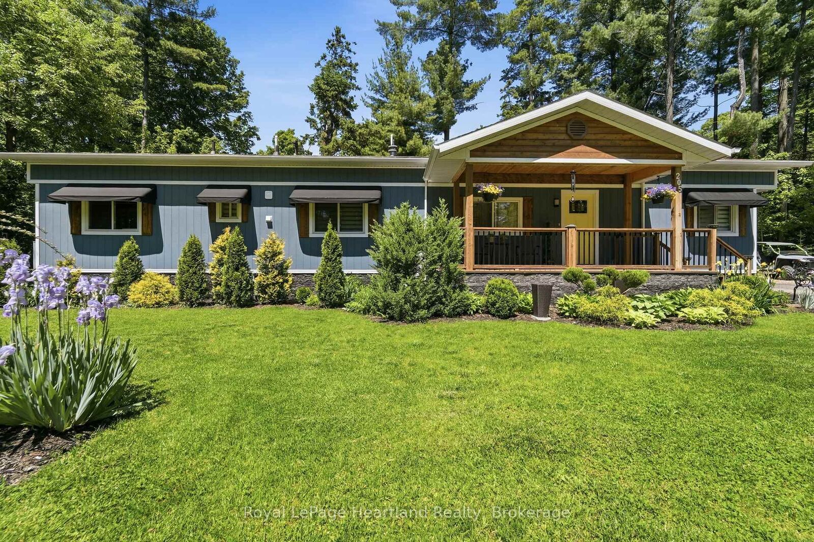 Property Photo: 205 Chestnut Drive ON N0M 1G0