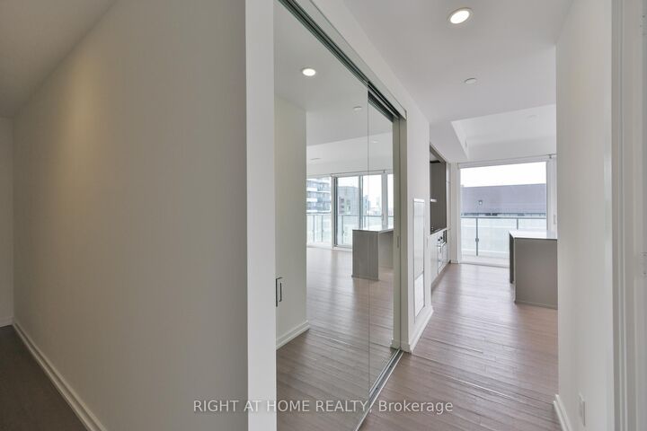 101 Peter Street W 3903 — photo 1