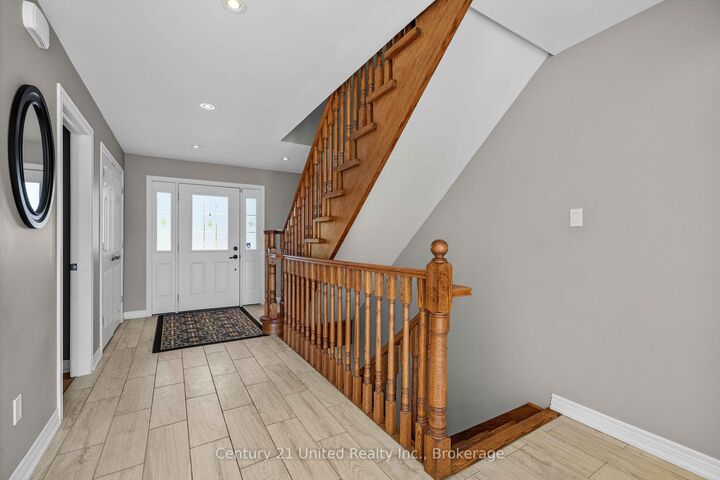 Property Photo: 825 Southview Drive ON K0L 1B0
