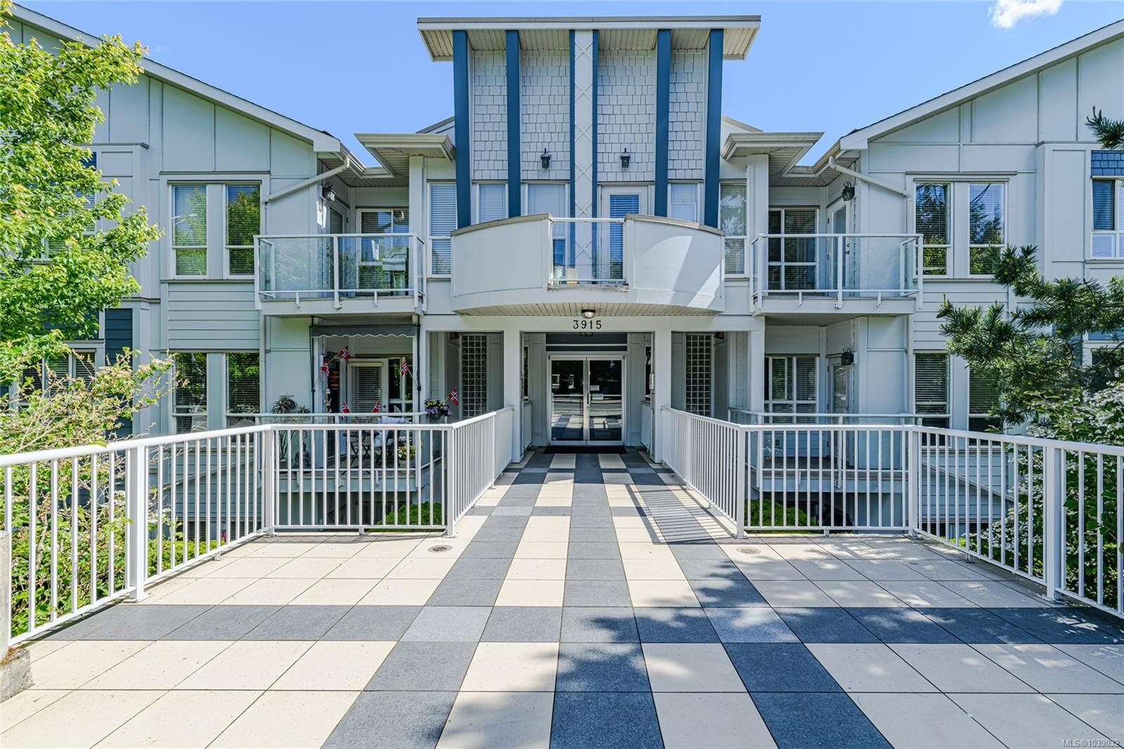 Property Photo: 3915 Carey Rd #205 BC V8Z 1Z6