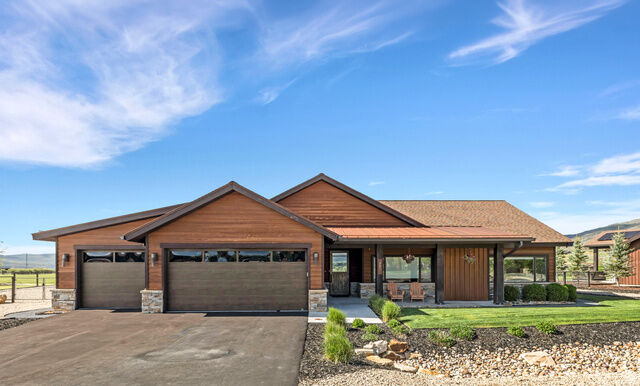 Property Photo:  321 Thorn Creek Dr  UT 84036 