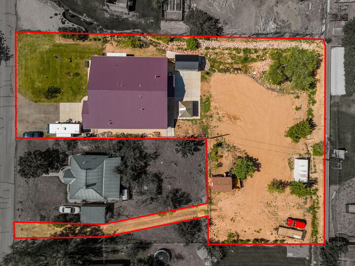 Property Photo: 45 S 300 W UT 84761