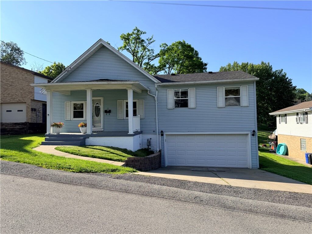 Property Photo:  11 North St  PA 15317 