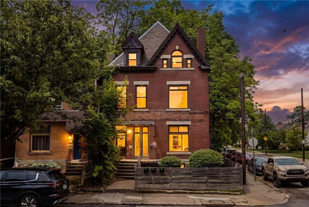 Property Photo: 300 S Trenton Ave PA 15221
