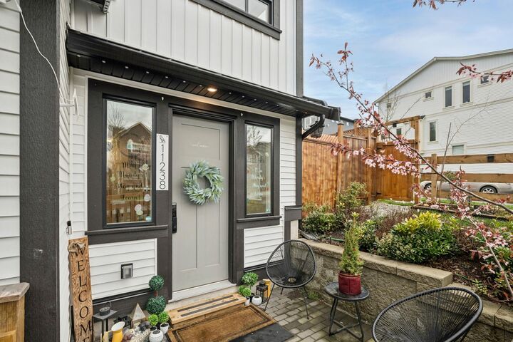 Property Photo: 11238 250B Street BC V2W 0K6