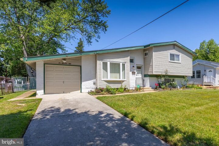 Property Photo:  650 Pierre Avenue  NJ 08051 