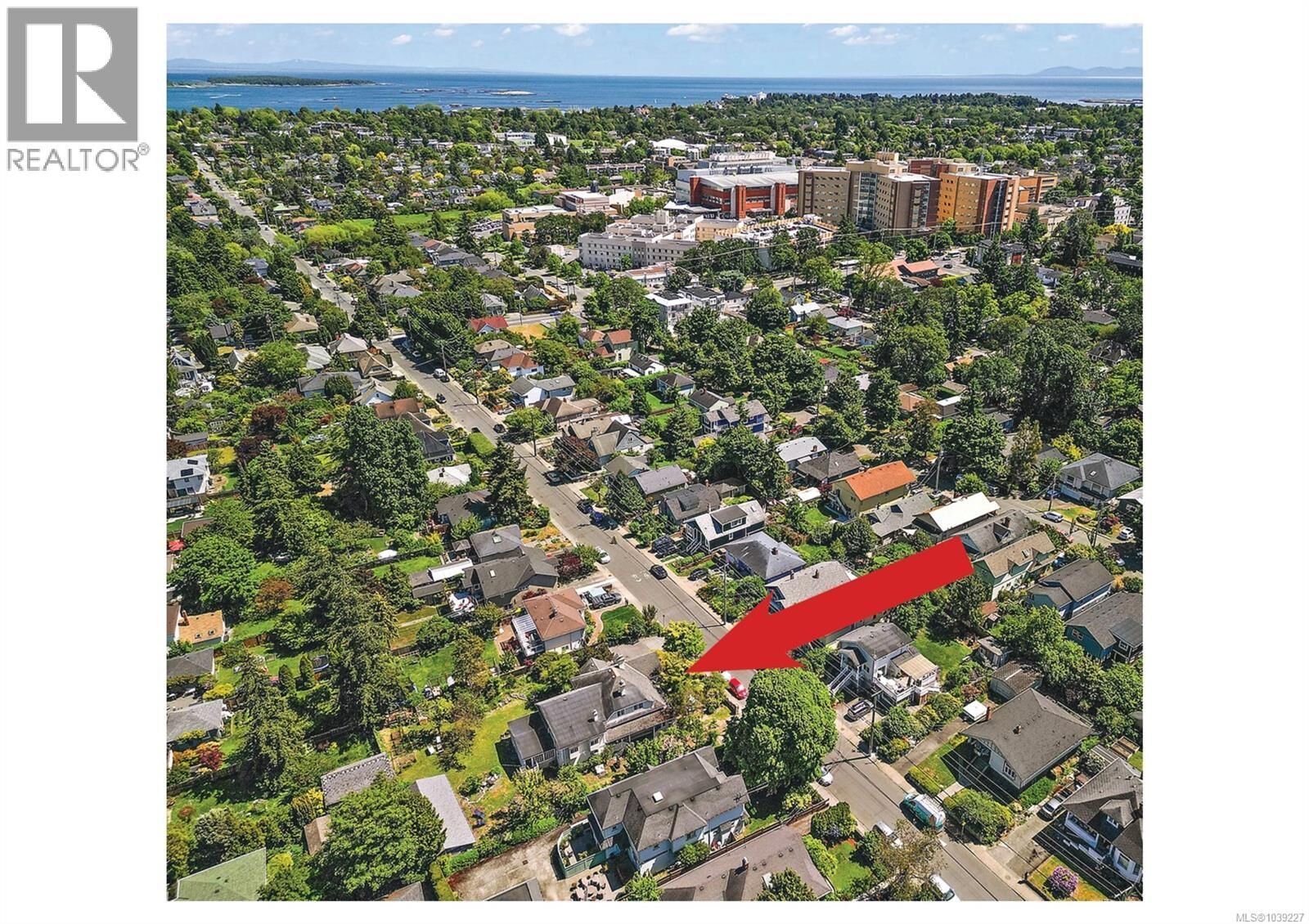 Property Photo:  1736 Haultain Street  BC V8R 2L2 
