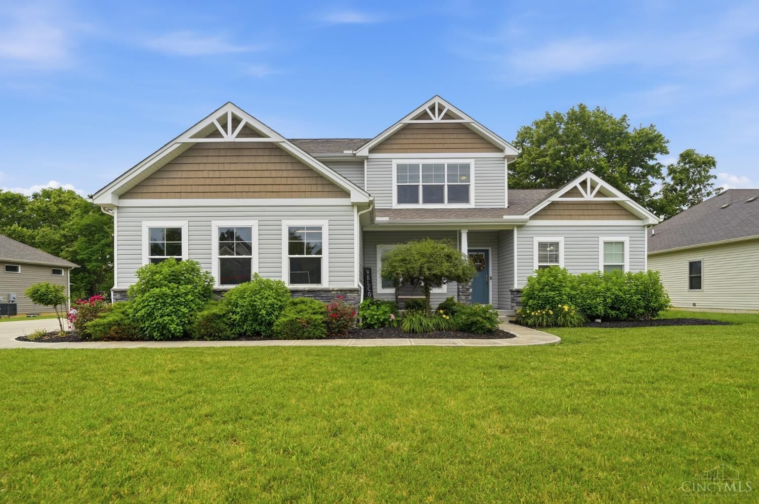 Property Photo:  8007 Acorn Trail  OH 45039 