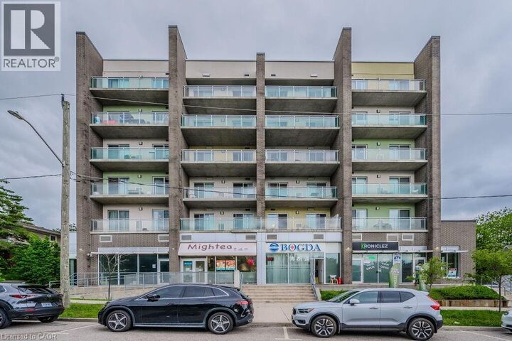 Property Photo:  62 Balsam Street B206  ON N2L 3H2 