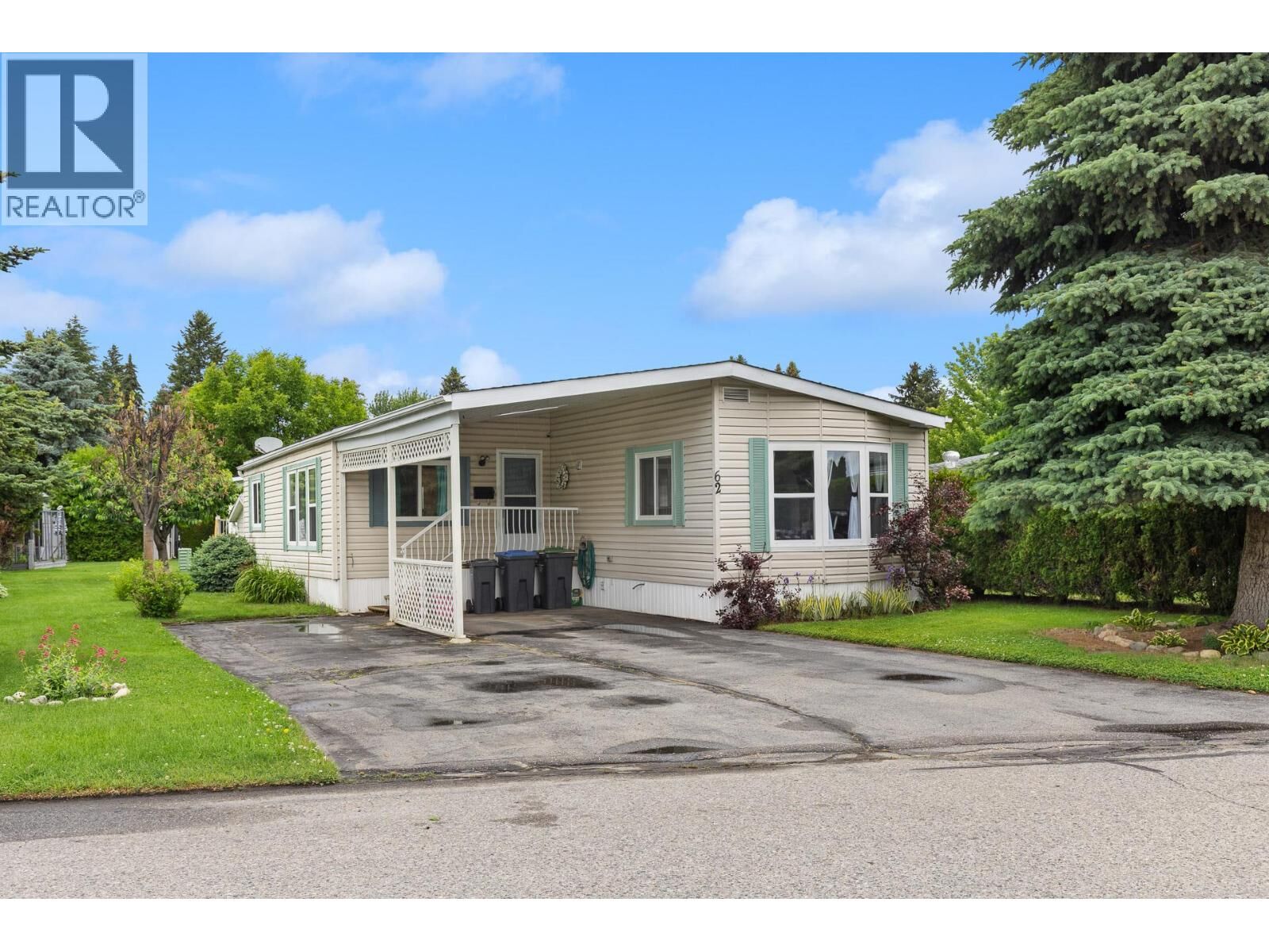 Property Photo: 3535 Casorso Road 62 BC V1W 3E1