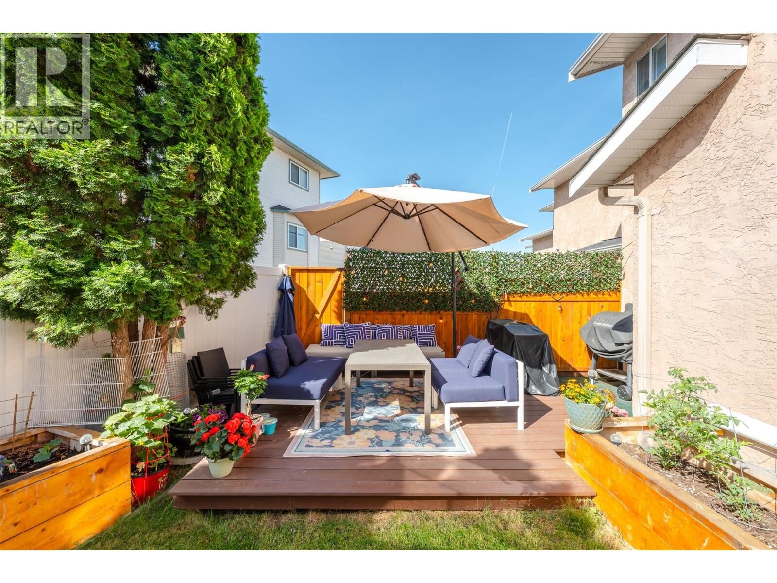 Property Photo:  1006 King Street 106  BC V2A 4S6 