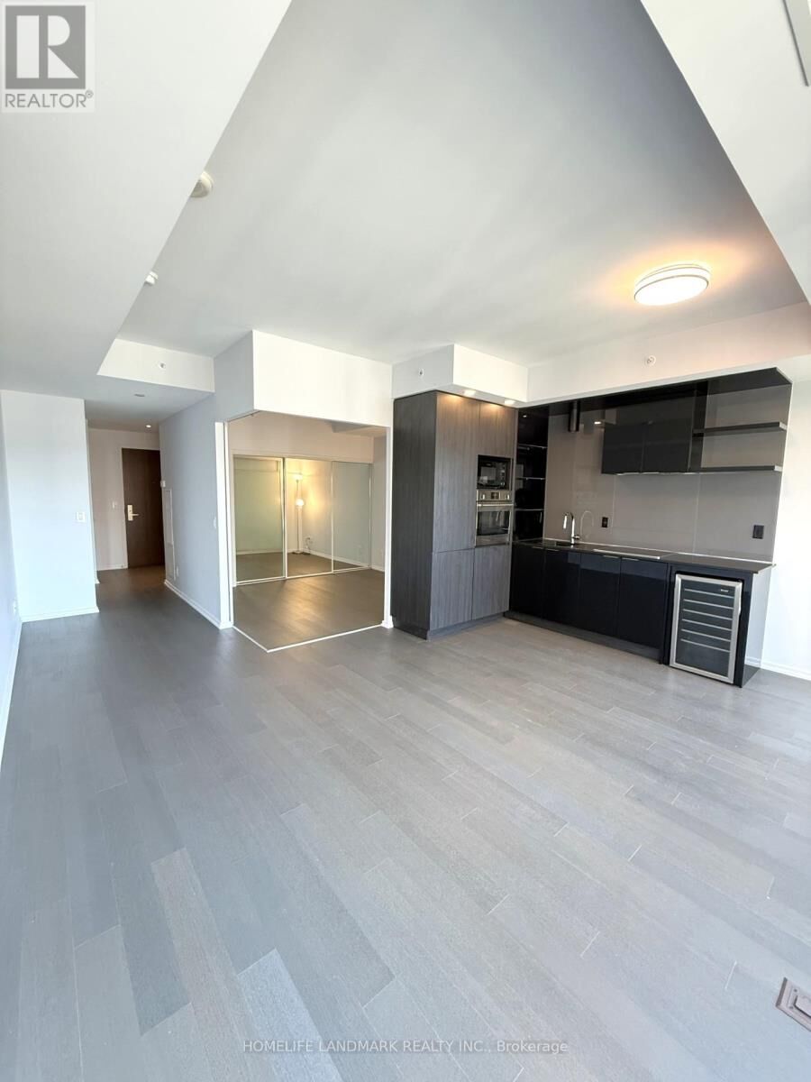 Property Photo:  70 Temperance Street 2202  ON M5H 0B1 
