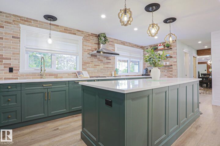Property Photo: 516 McLeod Avenue AB T7X 0J5