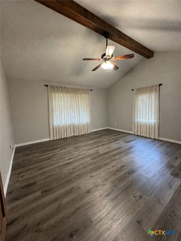 Property Photo: 122 Twin Oak Road TX 78155