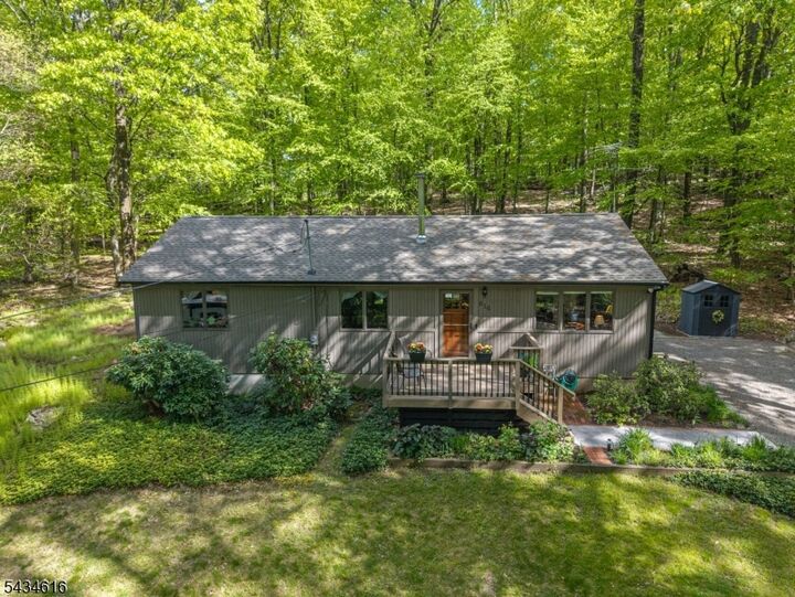 Property Photo:  616 Woodglen Rd  NJ 08826 