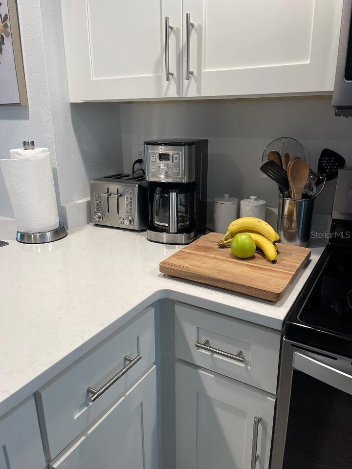 Property Photo:  960 Starkey Road 10305  FL 33771 