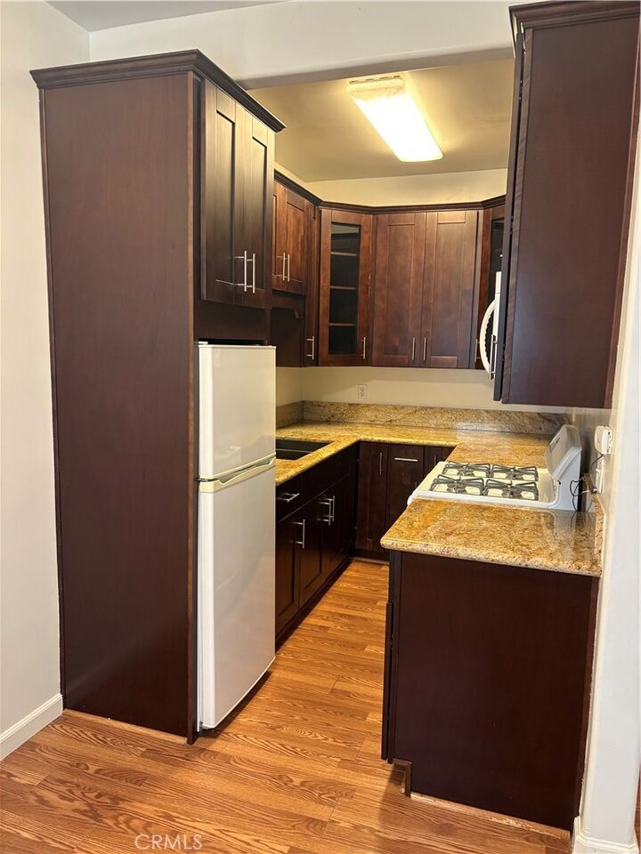 Property Photo:  723 E 3rd Street 11  CA 90802 