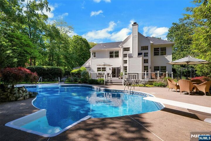 Property Photo:  9 Timber Trail  NJ 07005 