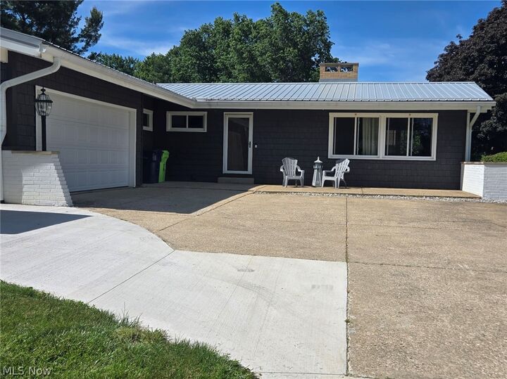 Property Photo: 482 Fairwood Drive OH 44278