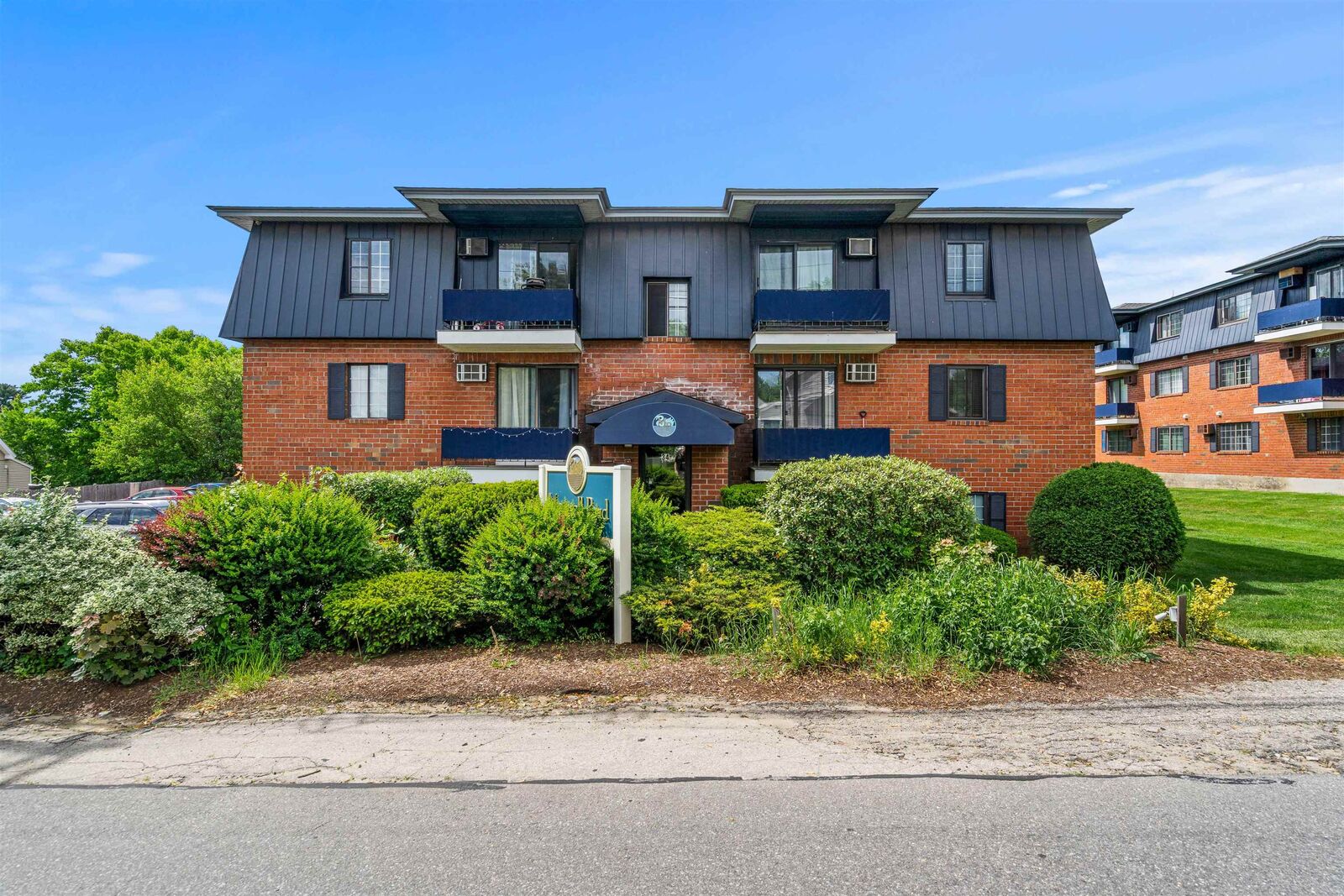 Property Photo:  34 Dunbarton Road  NH 03102 