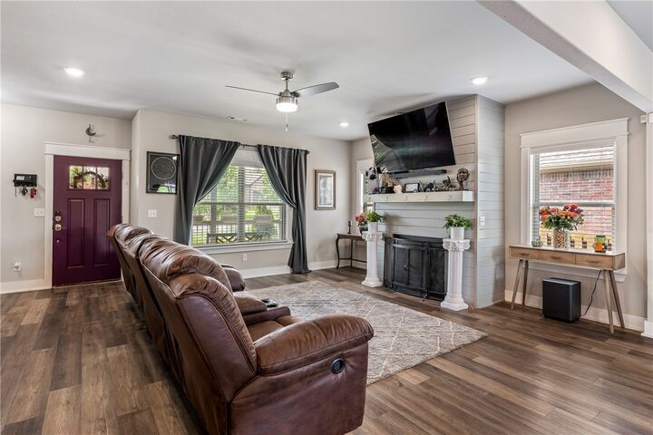 Property Photo:  3601 SW Carter Road  AR 72713 