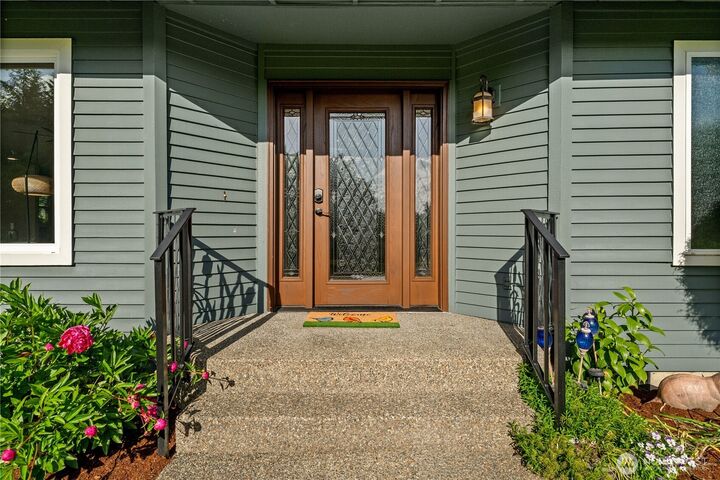 Property Photo:  200  Riverhill Drive  WA 98528 