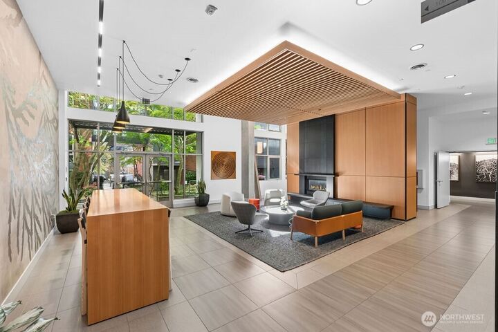 Property Photo: 530 Broadway E 311 WA 98102