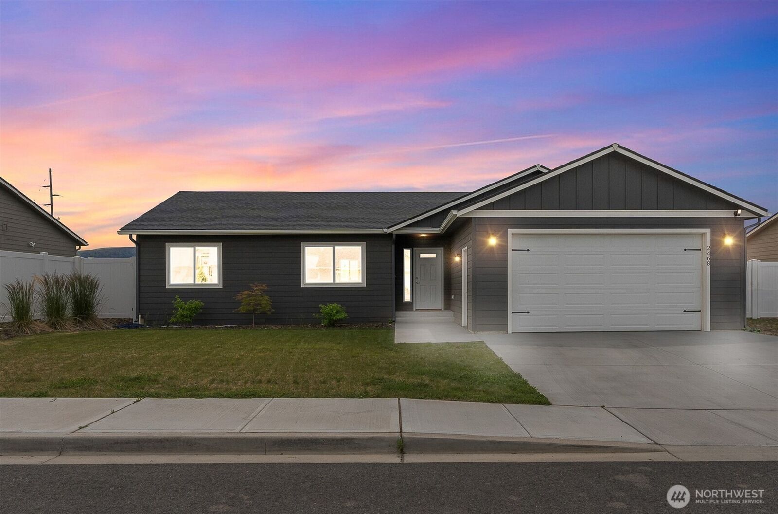 Property Photo:  2468  3rd Street SE  WA 98802 