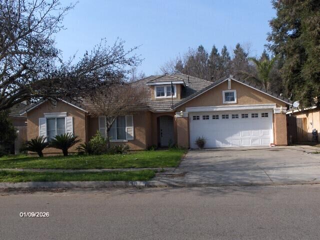 Property Photo: 3811 S Bollinger Street CA 93277