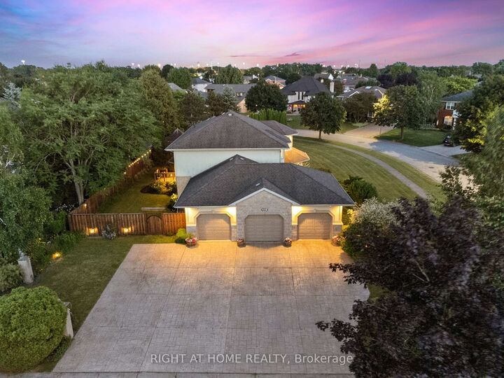 Property Photo: 7775 St Augustine Crescent ON L2H 2X3