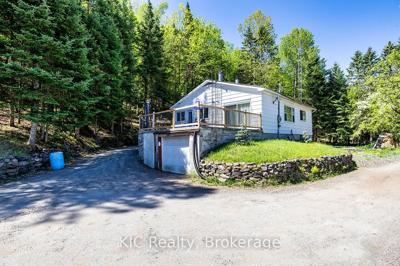 Property Photo: 14202 Highway 118 Highway E ON K0M 1S0