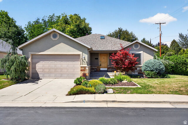 Property Photo: 1689 E Kierstin Pl UT 84108