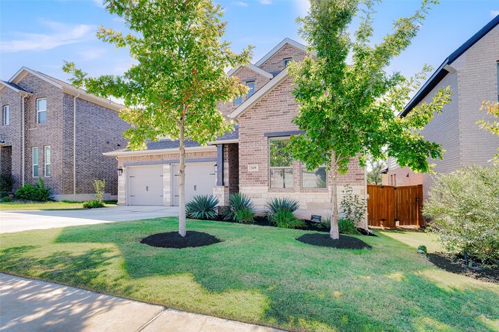 Property Photo:  305 Terra Manor Trail  TX 78628 