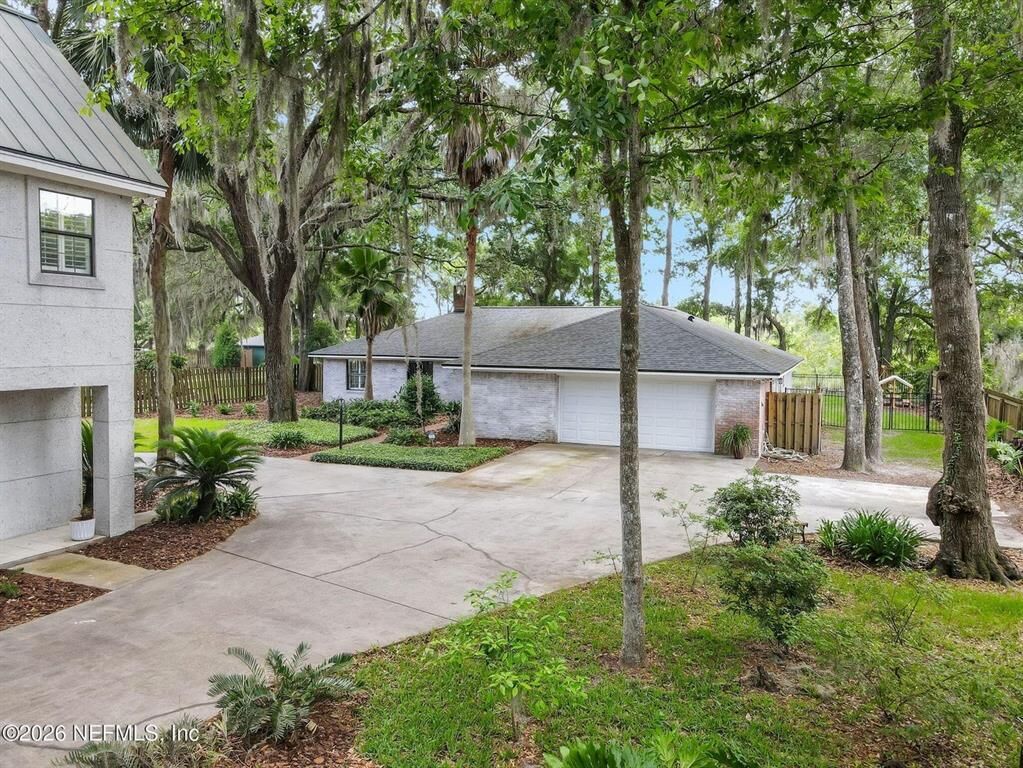 Property Photo:  86183 Meadowfield Bluffs Road  FL 32097 