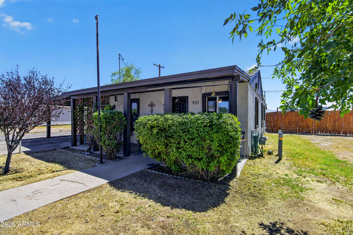 Property Photo:  931 S Drew Street  AZ 85210 