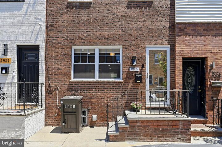 Property Photo:  1923 S 10th Street  PA 19148 