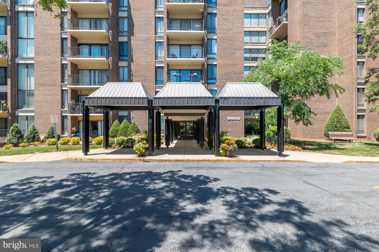 Property Photo: 9900 Georgia Avenue 27-613 MD 20902
