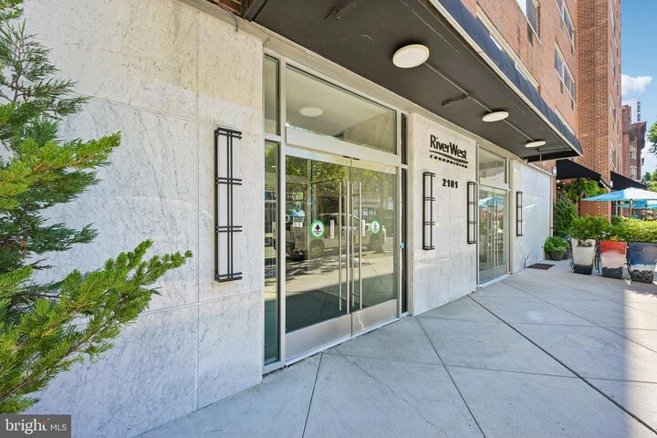 Property Photo:  2101 Chestnut Street 606  PA 19103 