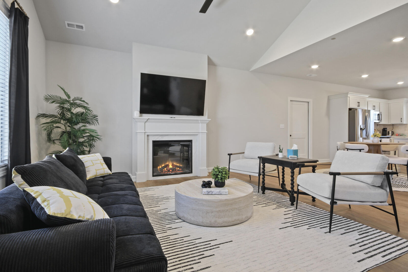 Property Photo:  2335 N Traveller Dr  MO 65202 