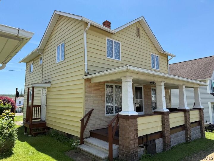 Property Photo: 416 10th St PA 15963