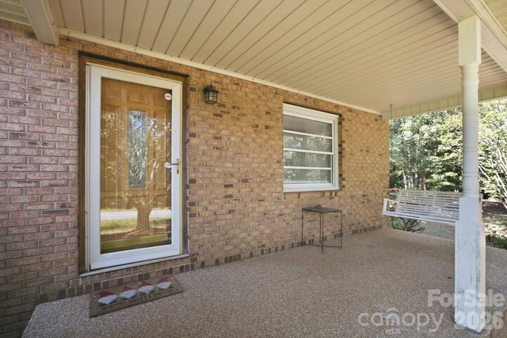 Property Photo: 5291 E Bandys Crossroads Road NC 28609