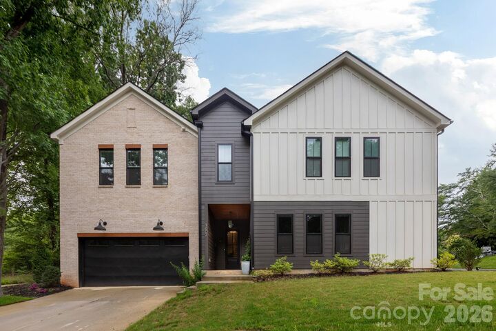 Property Photo:  1602 Herrin Avenue  NC 28205 
