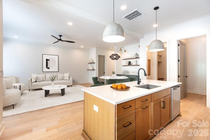 Property Photo:  1602 Herrin Avenue  NC 28205 